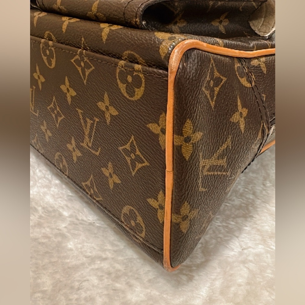 💯% Authentic Louis Vuitton ManhattanPM Monogram Handbag✨ - Picture 11 of 17